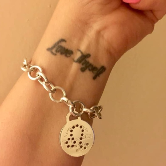 💯 AUTHENTIC TIFFANY AND CO RTT “LEO” ASTROLOGICAL SIGN CHARM - Picture 2 of 5